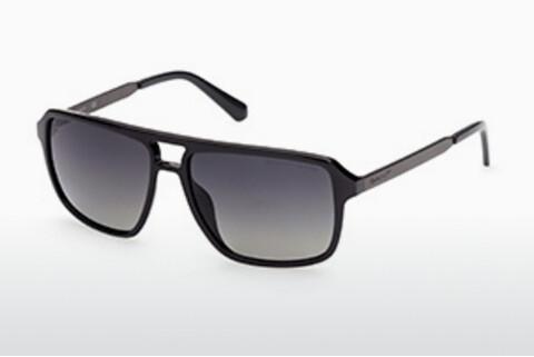 Solglasögon Gant GA7190 01D